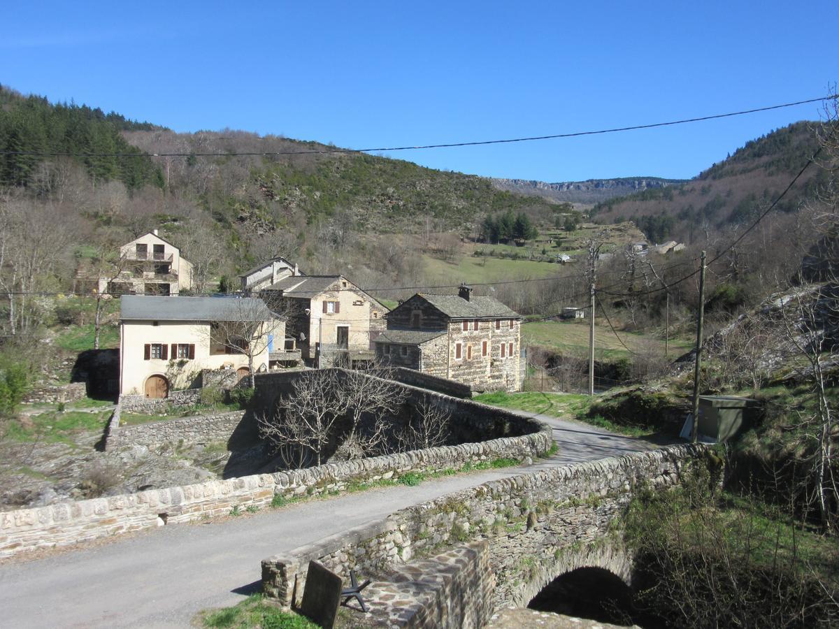 Auberge Du Tarnon Les Vanels Eksteriør billede