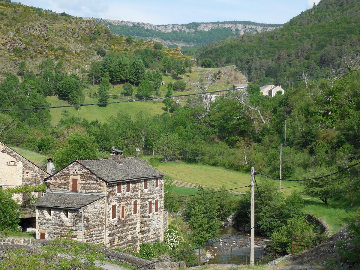 Auberge Du Tarnon Les Vanels Eksteriør billede
